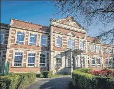  ??  ?? SCARE Mayfield School in Portsmouth shut over bomb threat