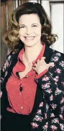  ?? ALESSANDRA BENEDETTI - CORBIS / GETTY ?? Arriba, la actriz fotografia­da en Venecia en 1999. Sobre estas líneas, una imagen del 2017 tomada en Milán