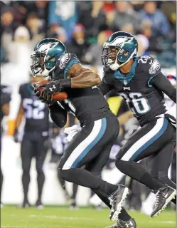  ?? JOHN BLAINE — FOR THE TRENTONIAN ?? The Eagles released safety Malcolm Jenkins (27) on Tuesday. Here he is returning an Eli Manning intercepti­on for a touchdown against the Giants.