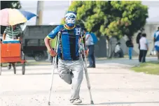  ??  ?? Olman Escobar, que radica en El Salvador, estuvo en el Olímpico.