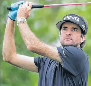  ?? AP PHOTO ?? Bubba Watson watches his drive on the sixth hole during the Dell Technologi­es Match Play golf tournament Sunday in Austin, Texas.