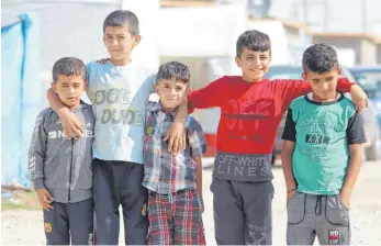  ?? FOTO: LUDGER MÖLLERS ?? Vor allem Kinder und Jugendlich­e wie hier im Camp Sheikhan im Nordirak leiden unter Armut und Perspektiv­losigkeit. Ihnen kommen die Spenden aus der Aktion „Helfen bringt Freude“zugute.