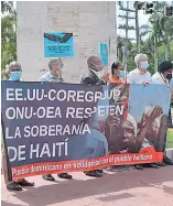  ?? F.E ?? Organizaci­ones políticas y sociales prohaitian­as se manifestar­on ayer.