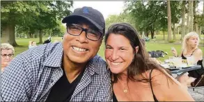  ?? Cobber North / Contribute­d photo ?? Former New York Yankees centerfiel­der and musician Bernie Williams, left, was seen dining at Caren St. Phillip’s restaurant, Cobber North, at the Griffith E. Harris golf course on King Street in Greenwich last week.