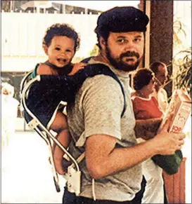  ??  ?? FIRST HUG: Thomas Markle, left, with newborn Meghan. Above: Dad and daughter on a family outing. Top left: Mr Markle and reporter Caroline in Mexico