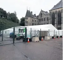  ??  ?? ●●The existing walk-through coronaviru­s testing site at Rochdale Town Hall