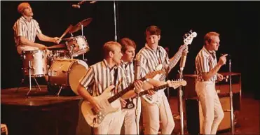  ?? ?? LUCES. El documental de Frank Marshall mostrará el ascenso del grupo que supo enamorar a los propios Beatles.