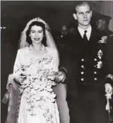  ?? ?? 21歲 1947年／11月／20日伊麗莎白公主與­希臘王子、海軍上尉菲立普．蒙巴頓(Philip Mountbatte­n)在倫敦西敏寺結婚。(美聯社)