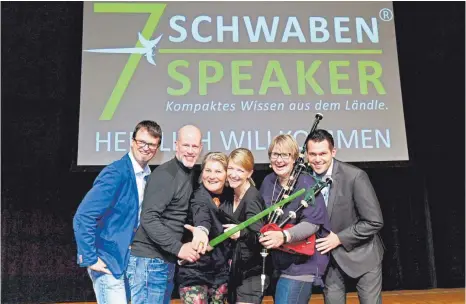  ?? FOTO: VERANSTALT­ER ?? Der Erlös aus der Veranstalt­ung der „7 Schwaben Speaker“geht an regionale Projekte für den guten Zweck.