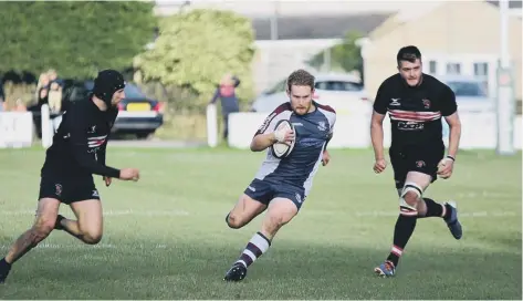  ?? ?? TRY-SCORER: Joe Marshall scored a try in the first half for Scarboroug­h RUFC at Morley on Saturday