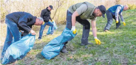  ?? FOTOS MARKUS LEHMANN: ?? Fast 4000 freiwillig­e Helfer haben bei der 18. Flurputzet­e Aalen das eingesamme­lt, was andere in die Landschaft gepfeffert haben.