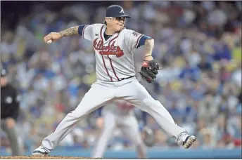  ?? Jayne Kamin-Oncea/USA TODAY Sports ?? Atlanta Braves relief pitcher Jesse Chavez in the fifth inning of the game against the Los Angeles Dodgers at Dodger Stadium.