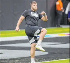  ?? Heidi Fang Las Vegas Review-journal @Heidi Fang ?? Tackle Kolton Miller has become a cornerston­e of the Raiders’ rebuilt offensive line after agreeing to a three-year contract extension on Friday.