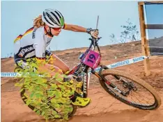  ?? Foto: Erhard Goller ?? Antonia Daubermann war auf Platz zehn beste deutsche U23 Fahrerin beim Moun tainbike Weltcup in Südafrika.