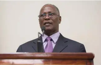  ?? F.E ?? Expresiden­te de Haití, Jocelerme Privert, denuncia persecució­n política en su contra .
