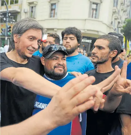  ?? FOTOS PEDRO LÁZARO FERNÁNDEZ ?? Respaldo. Maximo Kirchner se movilizó ayer con La Cámpora.