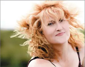  ??  ?? Eddi Reader comes to the Hawk’s Well Theatre on Sunday February 12th.