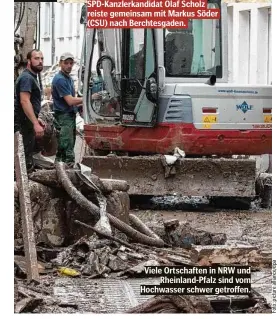  ??  ?? Viele Ortschafte­n in NRW und Rheinland-Pfalz sind vom Hochwasser schwer getroffen.