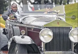  ?? KEITH SRAKOCIC / ASSOCIATED PRESS ?? Wide receiver Antonio Brown arrives in a chauffeur-driven 1931 Rolls-Royce Phantom 1 for Steelers training camp Thursday in Latrobe, Pa.