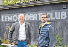  ?? FOTO: JULIA FREYDA ?? Nach acht Jahren geben die Betreiber Bernd Reutemann (links) und Georg Mack das Lemon auf.