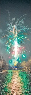  ?? Foto: APA/Scheriau ?? Das offizielle Grazer Feuerwerk an der Murinsel wurde abgesagt.