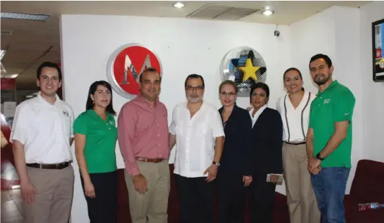  ?? JESSICA DÁVALOS ?? Directivos de GT Global y MILENIO Tamaulipas, durante la entrega del donativo.