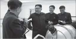  ??  ?? Kim Jong- un duke mbikëqyrur punën për testet bërthamore