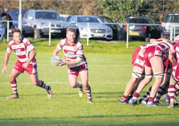  ?? Tim Taylor ?? ●●Action from Rochdale’s victory against league leaders Bowdon at Moorgate Avenue on Saturday