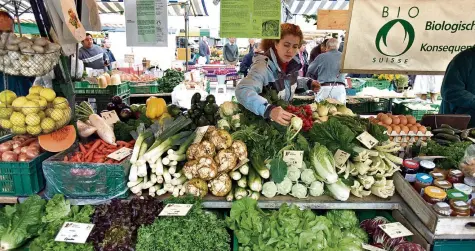  ?? KEYSTONE ?? Rüebli, Zwiebeln oder Fenchel – manche Schüler kennen nur das Gemüse, das zu Hause auf den Tisch kommt.