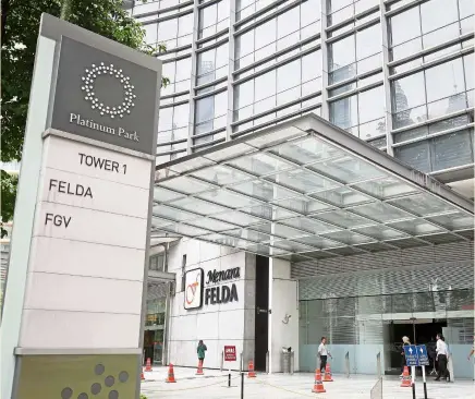  ??  ?? To fix Felda’s situation, the government allocated rM6bil to the agency so that it can restructur­e its operations and strengthen its governance.