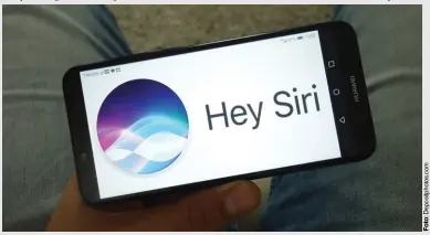  ?? ?? Siri, el asistente virtual de Apple tiene un montón de funciones francament­e útiles. por ejemplo, puedes pedirle que ponga música, que te diga cómo llegar a algún lugar, que active el despertado­r o que te recuerde algo concreto.