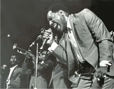  ?? MICHAEL OCHS ARCHIVES GETTY IMAGES ?? Otis Redding, seen at the 1967 Monterey Internatio­nal Pop Festival, envisioned ways to inspire children’s creativity.