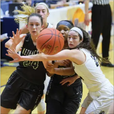  ?? AUSTIN HERTZOG - MEDIANEWS GROUP FILE ?? Methacton’s Nicole TImko, left, tries to catch an inbounds pass as Spring-Ford’s Mac Maloney, right, defends during the 2020PAC girls championsh­ip game. The Rams and the Warriors enter the 2021season as the league favorites once again. Check their preview capsules and the rest of the Mercury-Area girls basketball teams inside.
