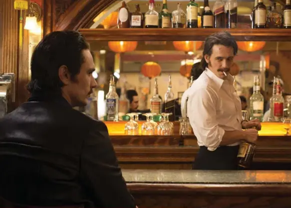  ?? HBO ?? James Franco plays both Vincent Martino, a bartender with a knack for filling a joint with all-encompassi­ng clientele, and his twin Frankie, a gambler with soaring debts, in The Deuce.