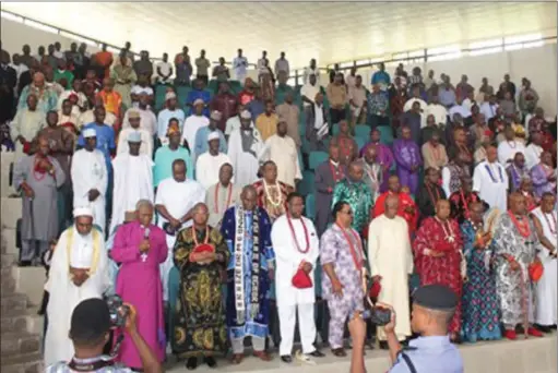  ??  ?? Traditiona­l rulers, religious leaders and Imo citizens, at the inaugurati­on of Eminent Persons Forum in Owerri...recently