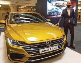  ?? (Foto Mahzir Mat Isa /BH) ?? Volkswagen Arteon R-line di Kuala Lumpur, semalam.