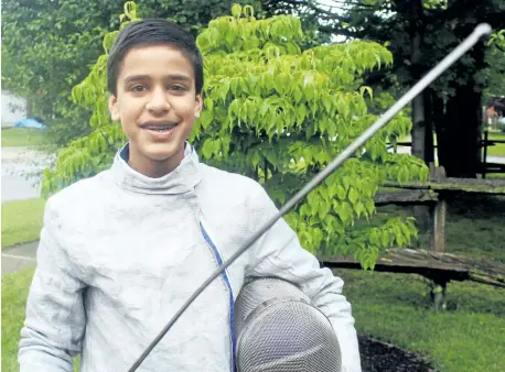  ?? BERND FRANKE/POSTMEDIA NEWS ?? Pranav Parakh, 14, of Niagara Falls went 11-2 at the Ontario Fencing Associatio­n under-15 championsh­ips.