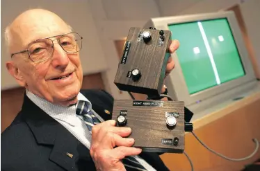  ?? PICTURE: AP ?? PIONEER: The late German-American game developer Ralph Baer shows the prototype of the first games console, invented by him. He created the precursor to ‘Pong’ and the electronic memory game, ‘Simon’.