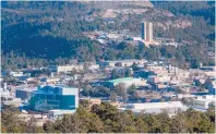  ?? EDDIE MOORE/JOURNAL ?? A new team of managers that still includes the University of California takes over management of Los Alamos National Laboratory in November.