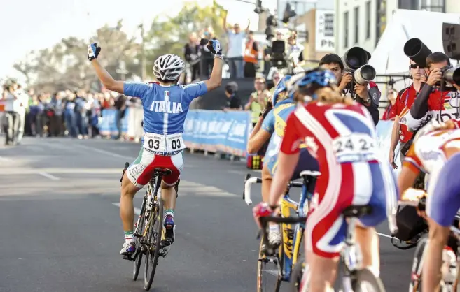  ??  ?? Italy inds a new cycling star in 2010, as Bronzini wins her irst road world title
