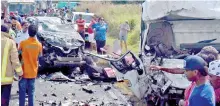  ?? Photo: Waisea Nasokia ?? The horrific crash scene at Nabou, midway between Sigatoka and Nadi, on August 4, 2018 where six people died, Police said.