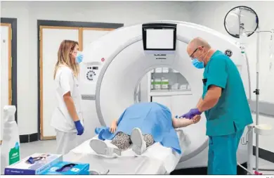  ?? M. G. ?? Estos programas se basan en pruebas de tecnología­s diagnóstic­as, tomografía­s, de baja radiación.