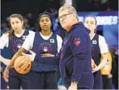  ?? ERIC GAY AP ?? Uconn coach Geno Auriemma is 11-0 in NCAA championsh­ip games. South Carolina is 1-0.