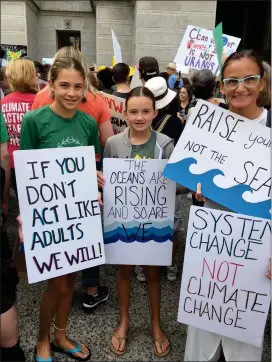  ?? L.A. PARKER - THE TRENTONIAN ?? Priscilla (right) of Egg Harbor Twp. said her daughters Ainsley and Sydney ready to lead climate movement with other youth.