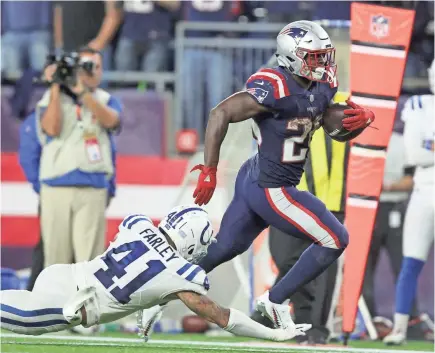  ?? STEW MILNE/ USA TODAY SPORTS ?? Rookie Sony Michel (26) has helped the Patriots rise to No. 2 in the NFL power rankings.