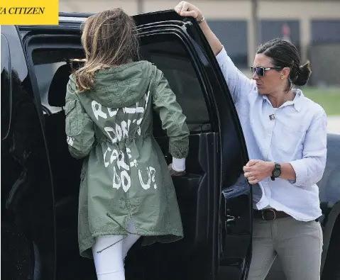  ?? MANDEL NGAN / AFP / GETTY IMAGES ?? U.S. First Lady Melania Trump departs Andrews Air Force Base in Maryland on Thursday wearing the controvers­ial jacket following her surprise visit with child migrants on the U.S.-Mexico border. The youthful coat contrasts markedly from her usual wardrobe of bold, designer fashions.