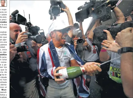  ??  ?? TETRACAMPE­ONATO. Lewis Hamilton celebró en el Autódromo Hermanos Rodríguez el cuarto título mundial de su carrera deportiva.