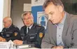  ?? FOTO: SCHEIDERER ?? Die Spitze des Polizeiprä­sidiums Aalen hat die Statistik 2016 präsentier­t.