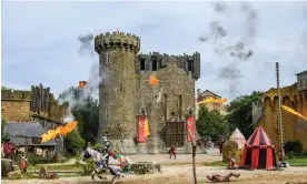  ?? ?? A medieval show at Puy du Fou in July 2020. The re-enactments of conflicts in French history are counterpoi­nted by contempora­ry disputes over the theme park’s conservati­ve view of France. Photograph: Thomas Faull/Alamy