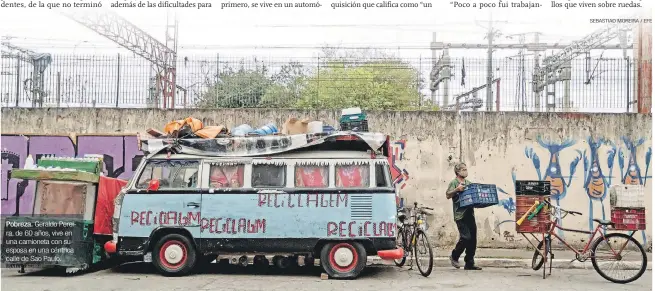  ?? SEBASTIAO MOREIRA / EFE ?? Pobreza. Geraldo Pereira, de 60 años, vive en una camioneta con su esposa en una céntrica calle de Sao Paulo.